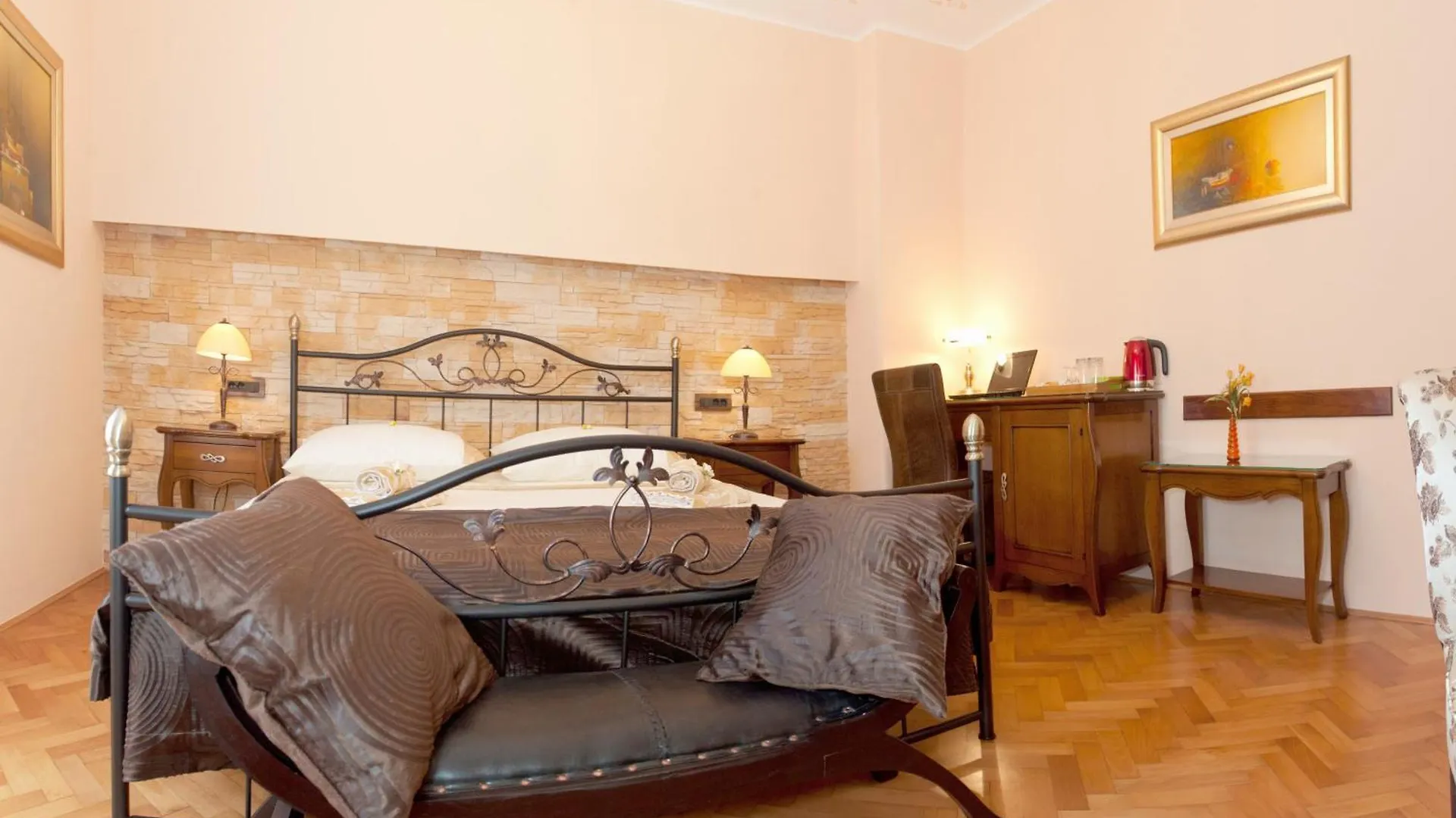 Guest house Unique Luxury Rooms Split