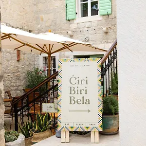 Hostal Ciri Biri Bela Boutique
