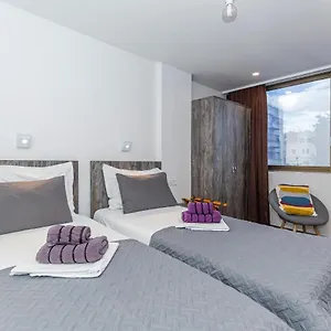 4* Affittacamere Apinelo Tower